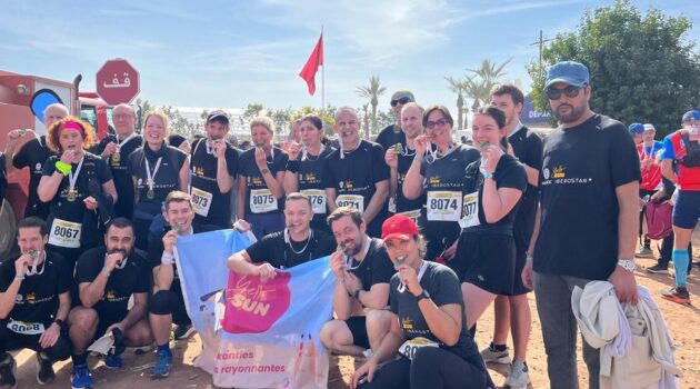 YelloSun loopt succesvol de halve marathon van Marrakesh met reisagenten